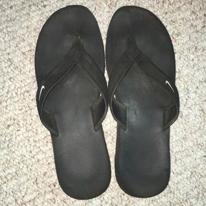 Size 10 Nike Flip Flops